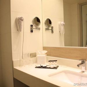 King Room Mobility accessible