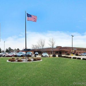 Red Roof Inn & Conference Center Wichita Airport