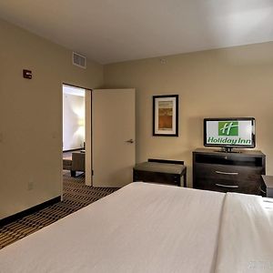 One-Bedroom King Suite