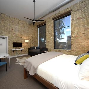 Superior King Suite