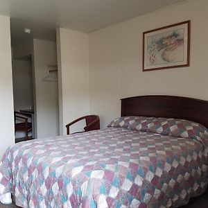 Queen Suite