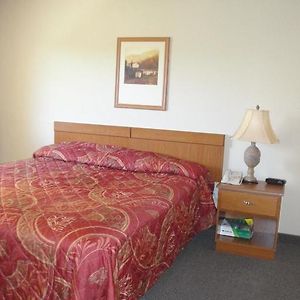 One-Bedroom King Suite