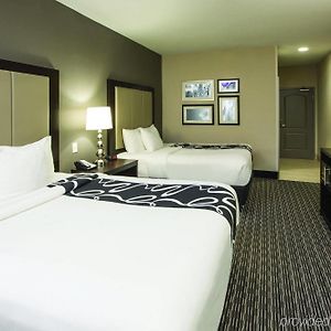 Queen Room Mobility accessible