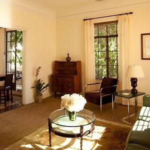 One-Bedroom King Suite