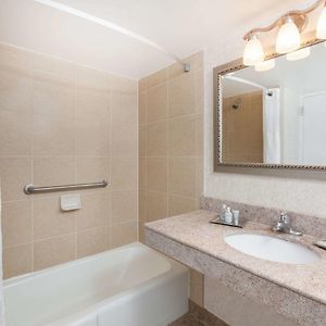 King Room Mobility accessible