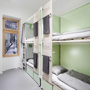 Dormitory Room Mixed