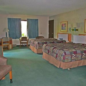 Deluxe  Queen Room Disability Access