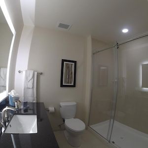 King Room Mobility accessible