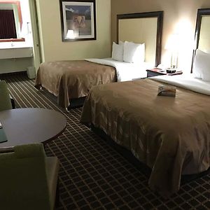 Queen Room Mobility accessible