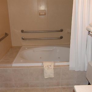 Efficiency Queen Room