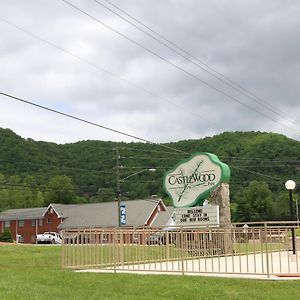 Castlewood Inn