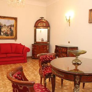Deluxe Family Queen Suite