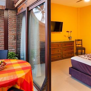 One-Bedroom King Suite