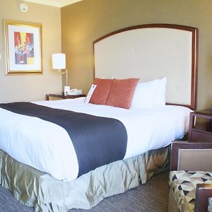 Upper Floors King Room
