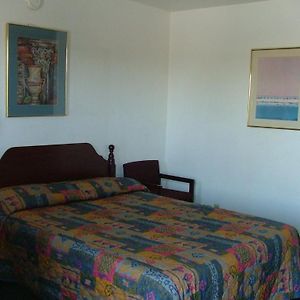 American Budget Inn And Suites-Modesto