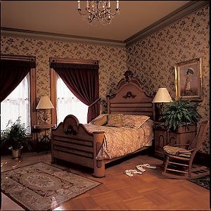Nagle Warren Mansion B&B
