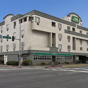 Guesthouse Inn & Suites Anchorage Inn