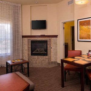 One-Bedroom King Suite