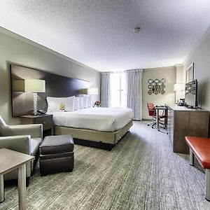 Tradition Queen Room