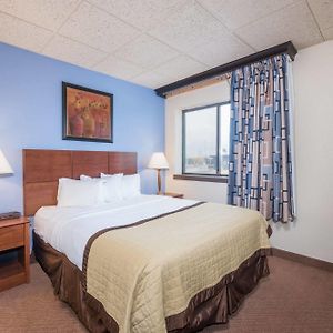Queen Suite