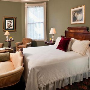 Rose Two-Bedroom King Suite