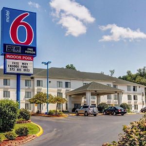 Motel 6-Columbia, Mo - East