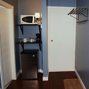 Classic Queen Room