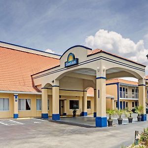Days Inn By Wyndham Jacksonville South Memorial Hospital