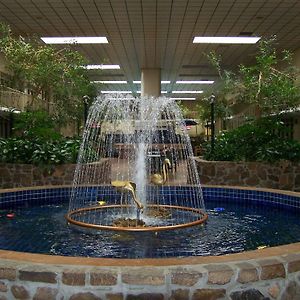 Seasons Inn And Suites