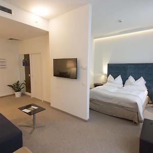 Prestige Suite