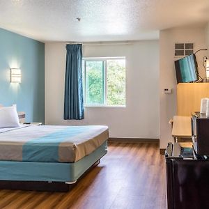 Queen Room Disability Access