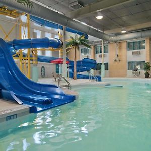 Travelodge By Wyndham Winnipeg Airport