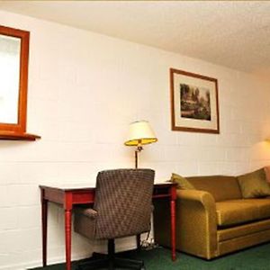 Queen Suite