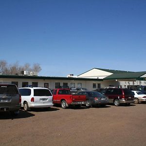 Yellowstone River Inn