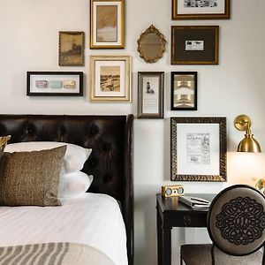 Classic Queen Room