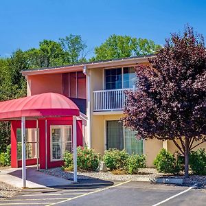 Homespring Inn & Studios - Hartford South - Rocky Hill