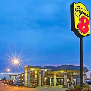 Super 8 By Wyndham Shawnee