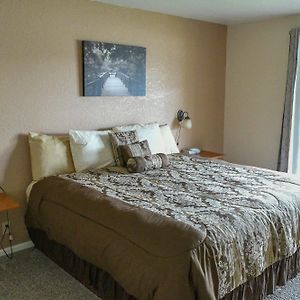 Premier King Room