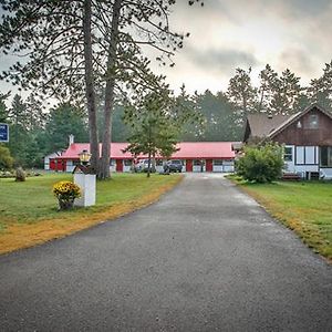 Northern Pine Inn