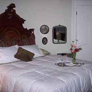 Honeymoon King Suite