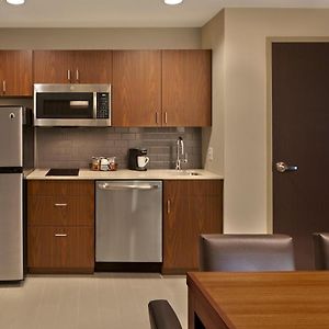 Queen Suite Disability Access
