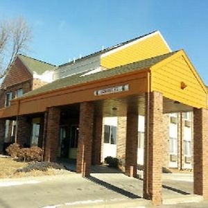 Sunset Inn & Suites