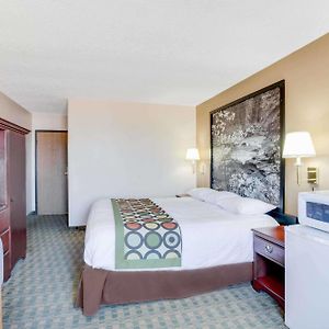 Queen Room Mobility accessible