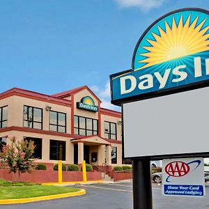 Days Inn By Wyndham Lawrenceville