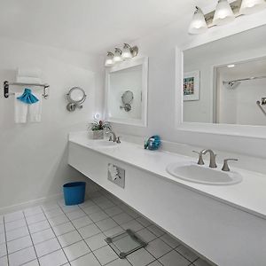 Executive Queen Room