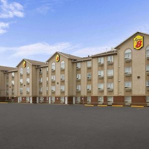 Super 8 By Wyndham Fort Nelson Bc