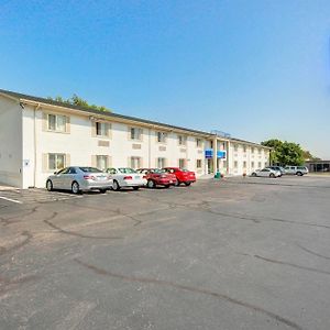 Motel 6-Wichita, Ks