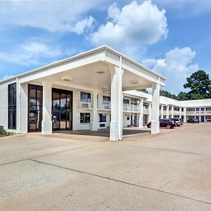Motel 6-Lindale, Tx