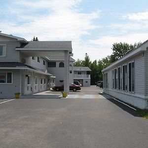 Mackinaw Budget Inn