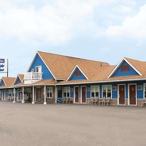 Travelodge By Wyndham Fredericton